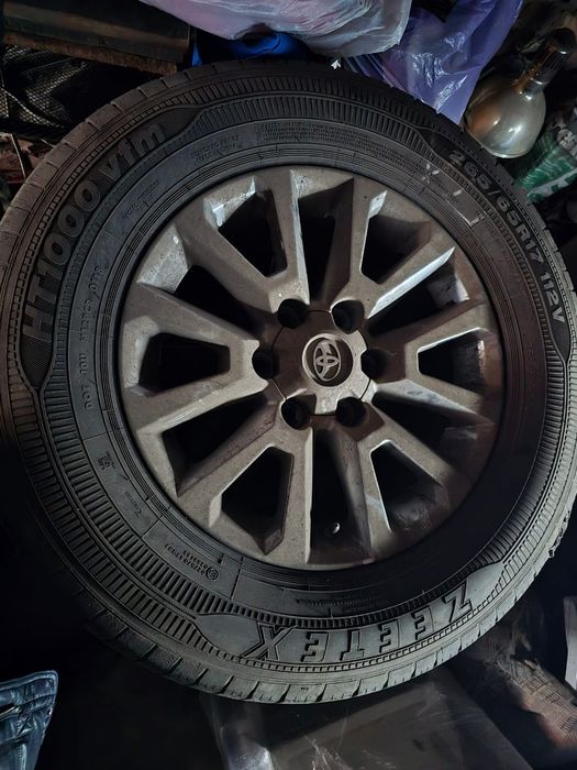 Продам шины б/у в