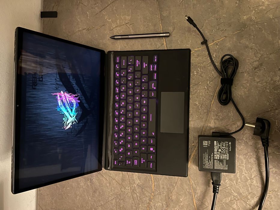 ASUS ROG Flow Z13 i9 / RTX 3050 Ti / Touch + Stylus