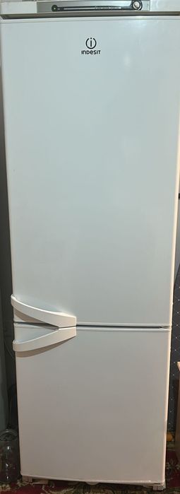 Срочно продается Холодильник