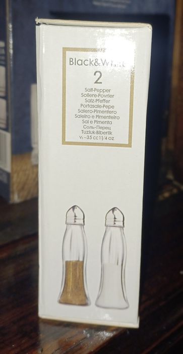 Набор сольница и перечница