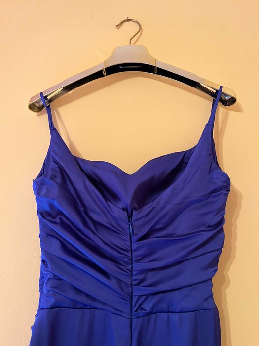 Дълга бална рокля