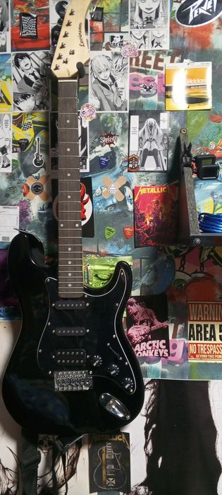 Продаю электрогитару