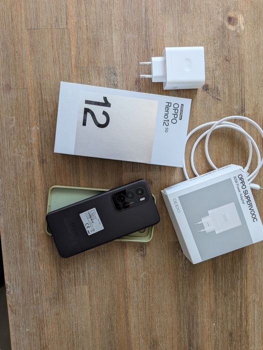 Telefon Oppo Reno 12 5G, garanție ,12Gb, 256Gb