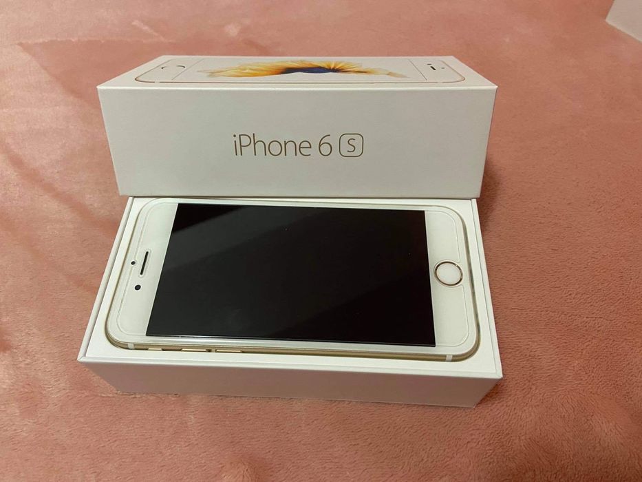 IPhone 6S телефон