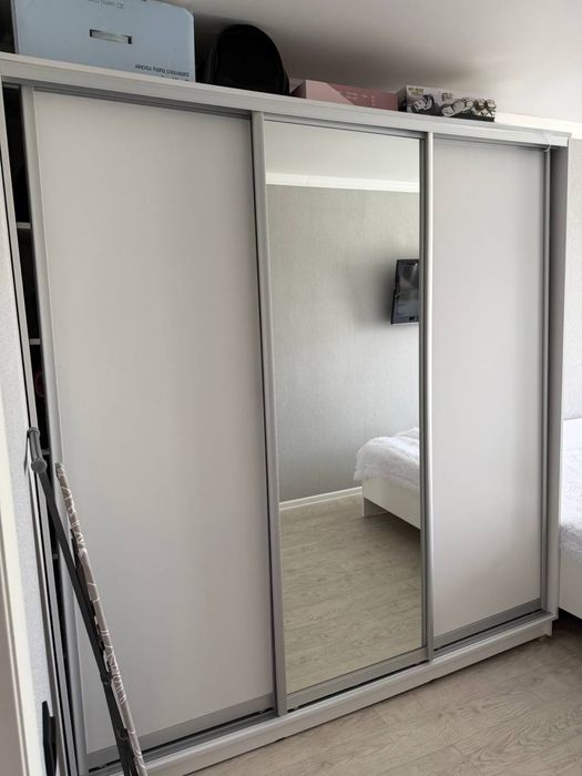 Продается шкаф размеры 220х200х40