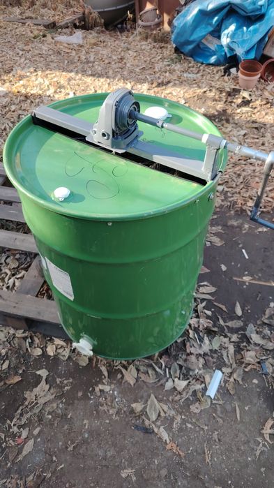 Медогонка самодельная.