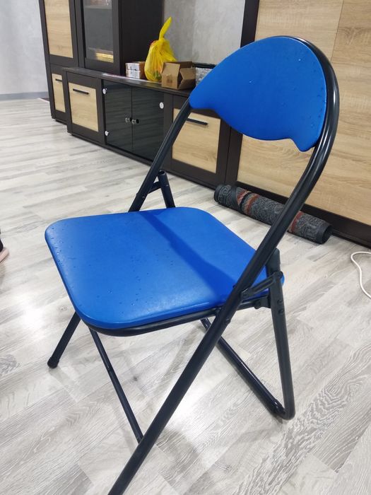 Продам стулья складные