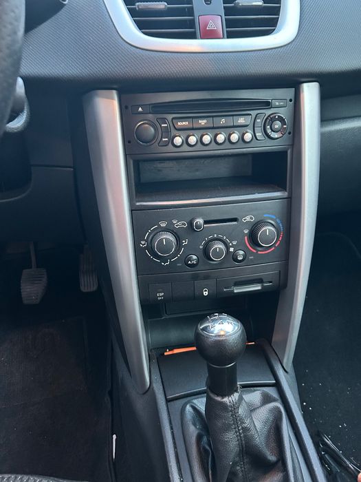 Vand PEUGEOT 207 SW 2012, 1,4 benzina