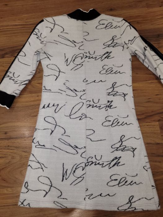 Нови рокли на Lucy