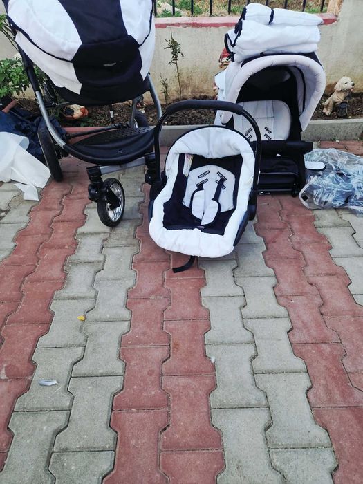 Căruț pentru bebeluși