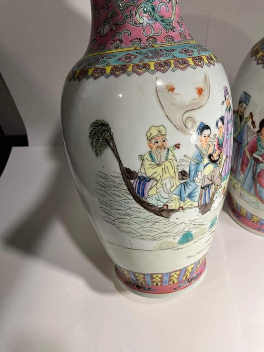 Двойка големи, китайски, порцеланови вази Qianlong Famille Rose Mand