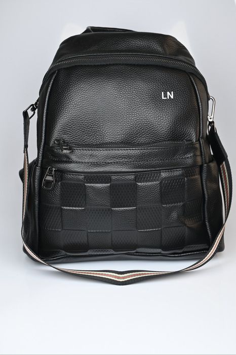 -10% Намаление!!! Дамска раница от естествена кожа