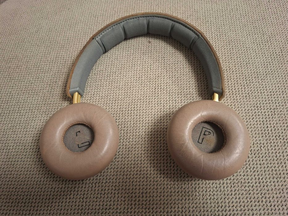 Casti On Ear Bang & Olufsen BeoPlay H8 Gold