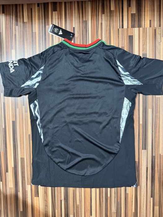 Tricou arsenal cu eticheta