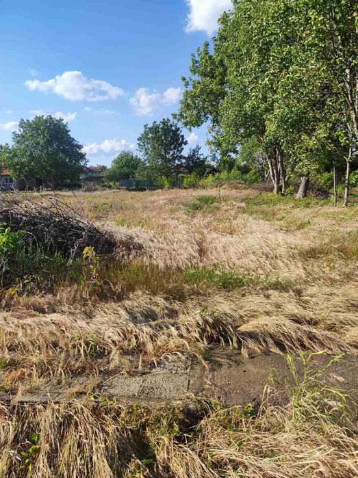 Продавам урегулиран парцел