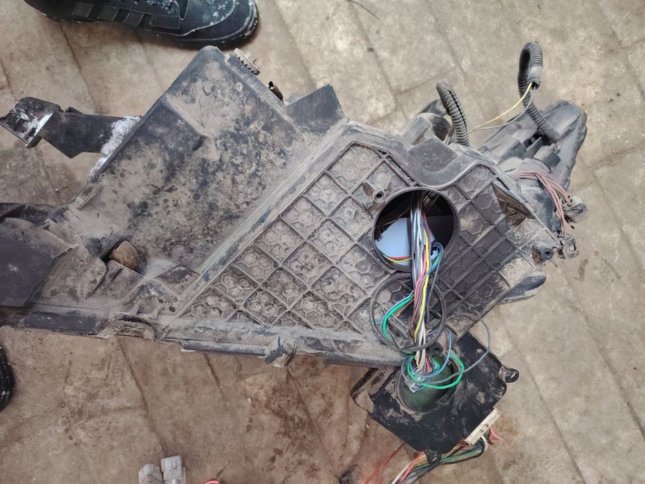 Фара Land Cruiser Prado 150