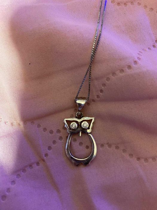 Vand inele, cercei si lantisoare de argint