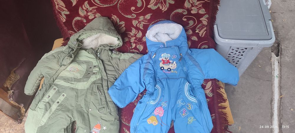 Срочно продам комбинизоны зимние