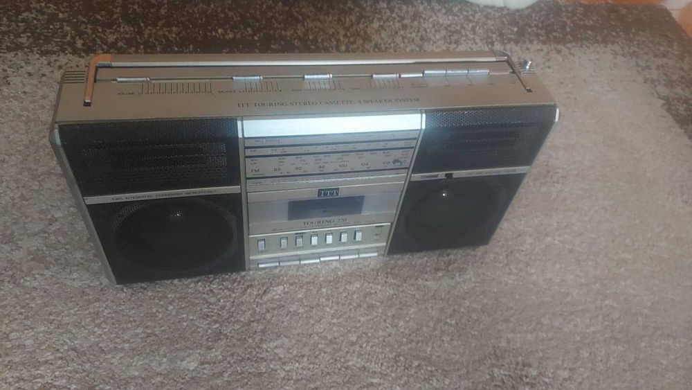 Vintage Ghettoblaster ITT Touring 220