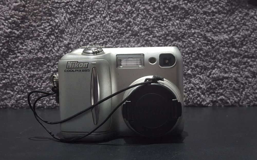 Nicon coolpix 885