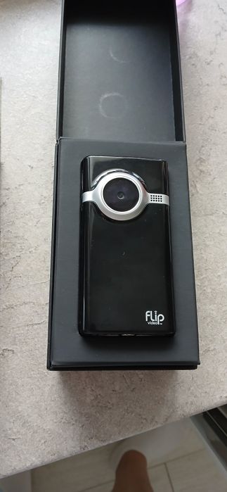Cameră digitala de buzunar Flip Mino