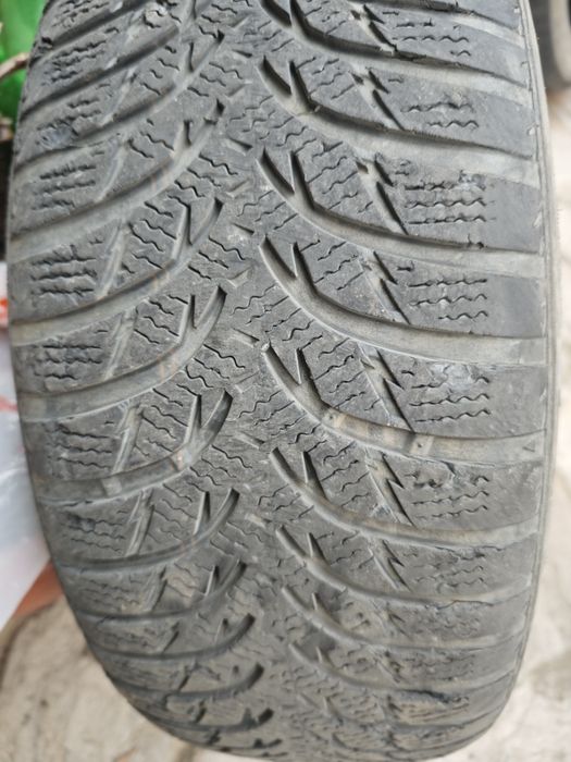Зимни гуми  Kumhu 205 55 16