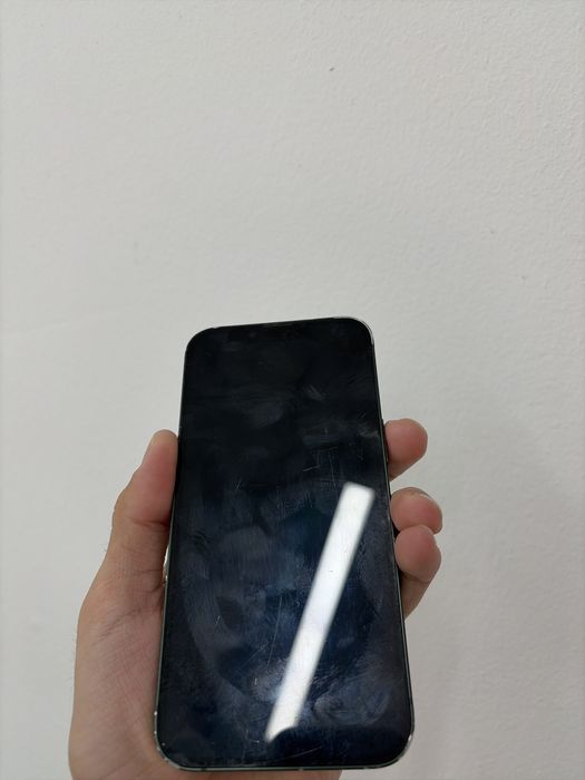 Продам iphone 13