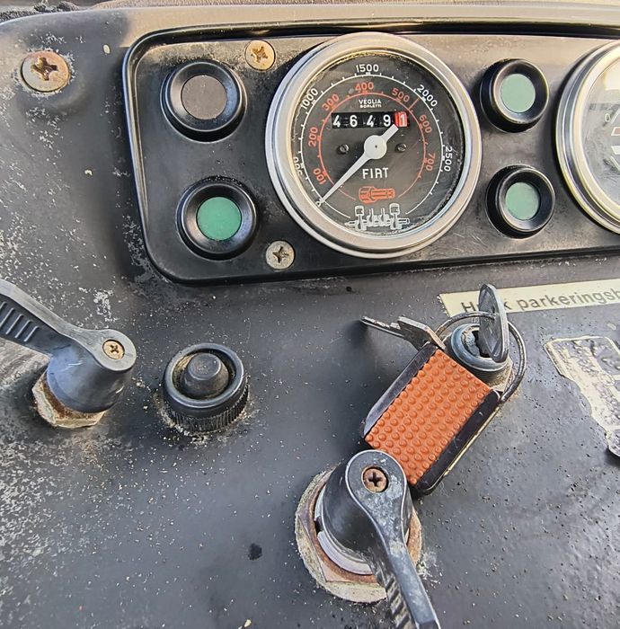 Vand tractor fiat 640 4x4
