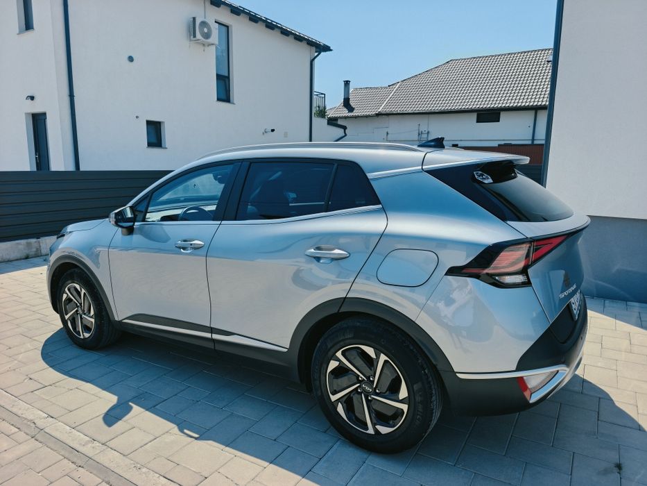 KIA Sportage 2023 — imagine 2