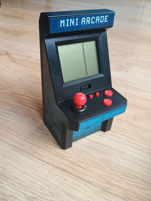 Мини ретро аркадна игра