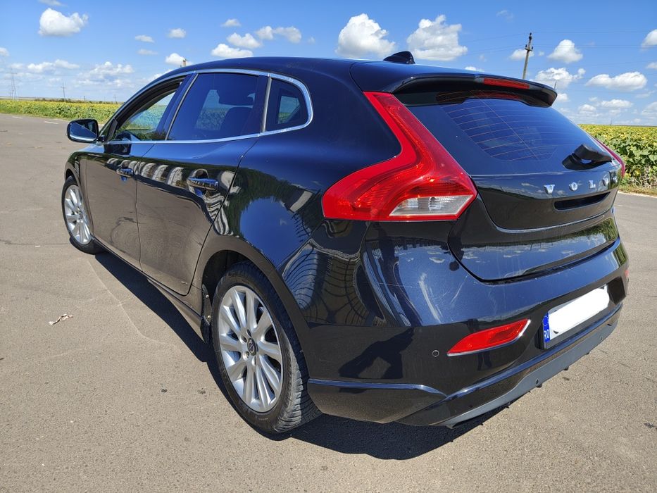 Vând Volvo V40 Summum