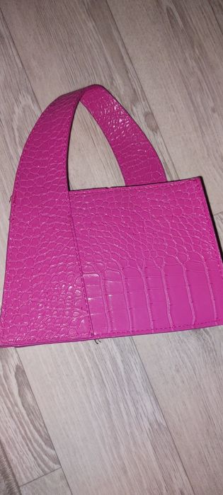 Продам женские  сумки  от 5000