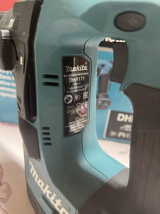 Vand sau Schimb Makita DHR171Z ciocan rotoper. cu rindea Dewalt 18