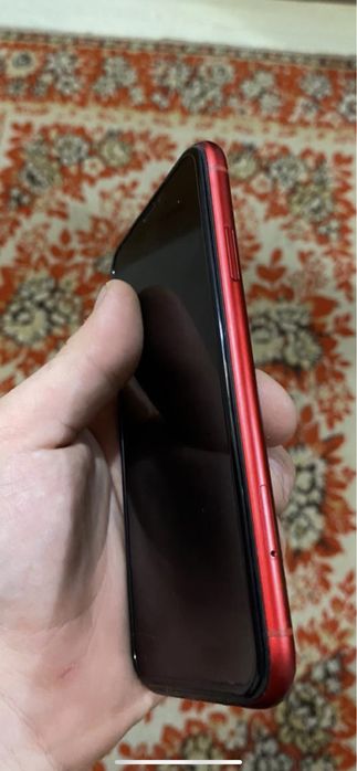 Продам iPhone XR