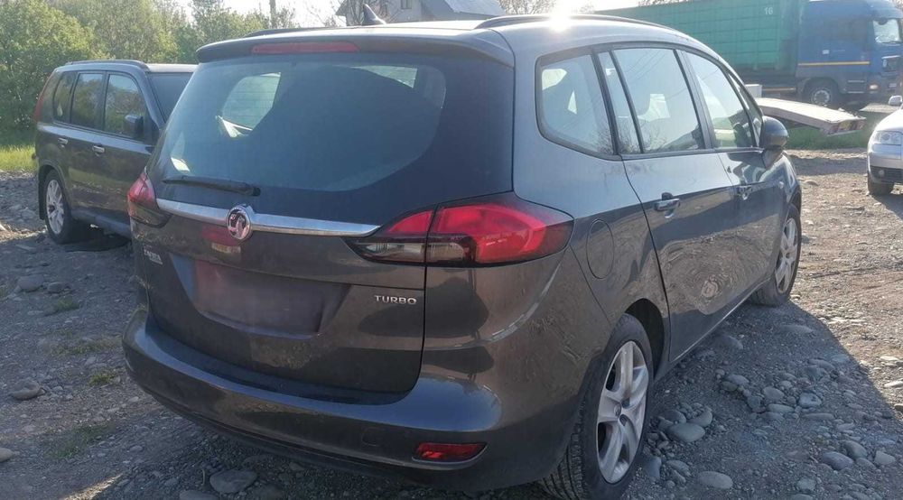 Dezmembrez Opel Zafira C Tourer 1.4B 2012
