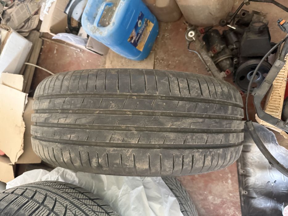 Покрышка 215/55 R16