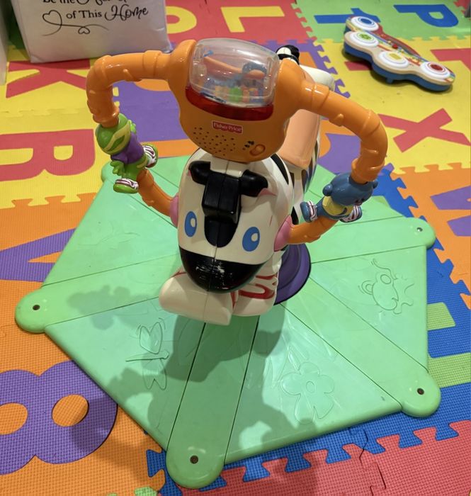 Fisher price родео зебра