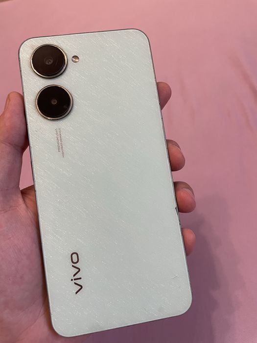 Продам VIVO Y03.