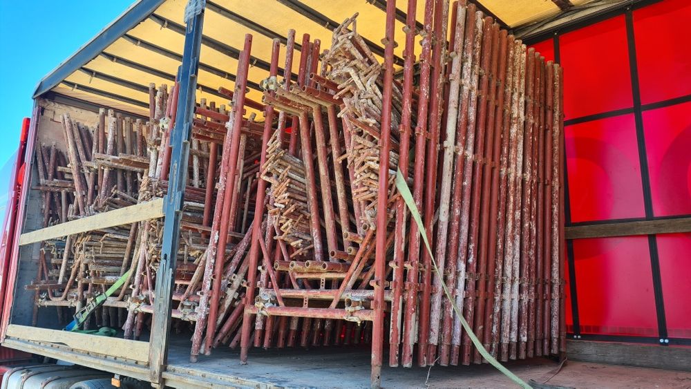 Schela metalica cu diagonale cu cioc