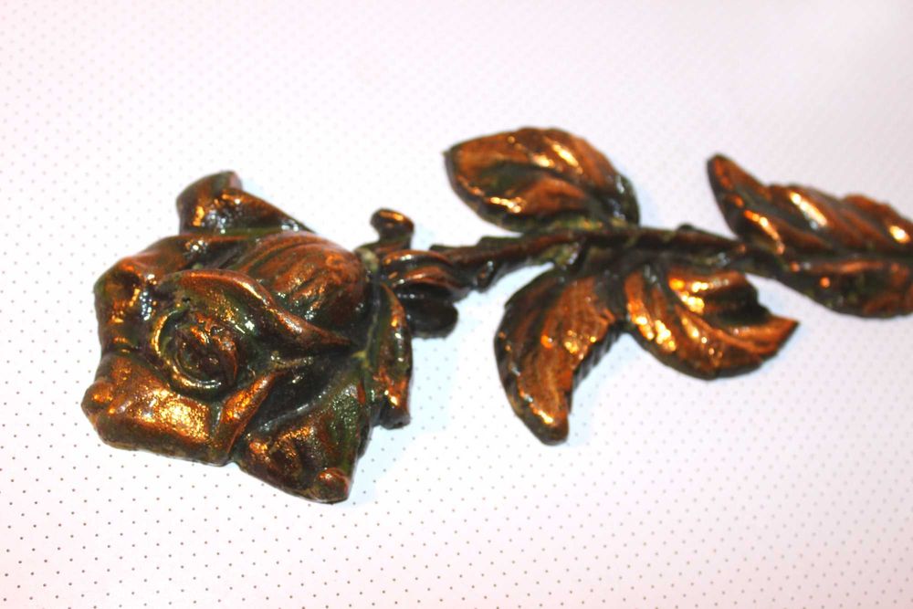 Роза из металла для декора