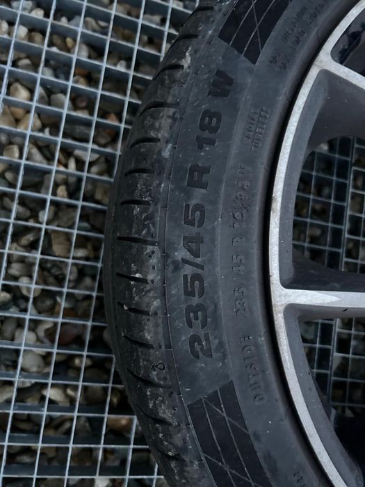 Jante 235/45/R18