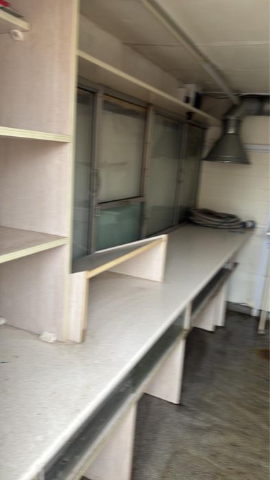 Торговая будка на колёсах