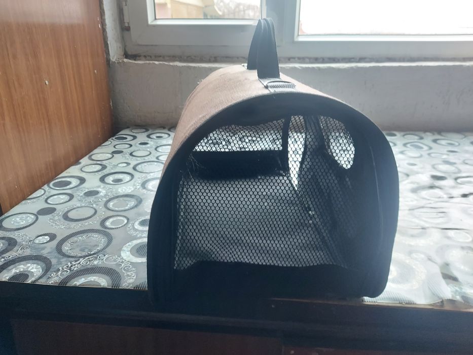 Сумка для кошки б/у и домик в придачу