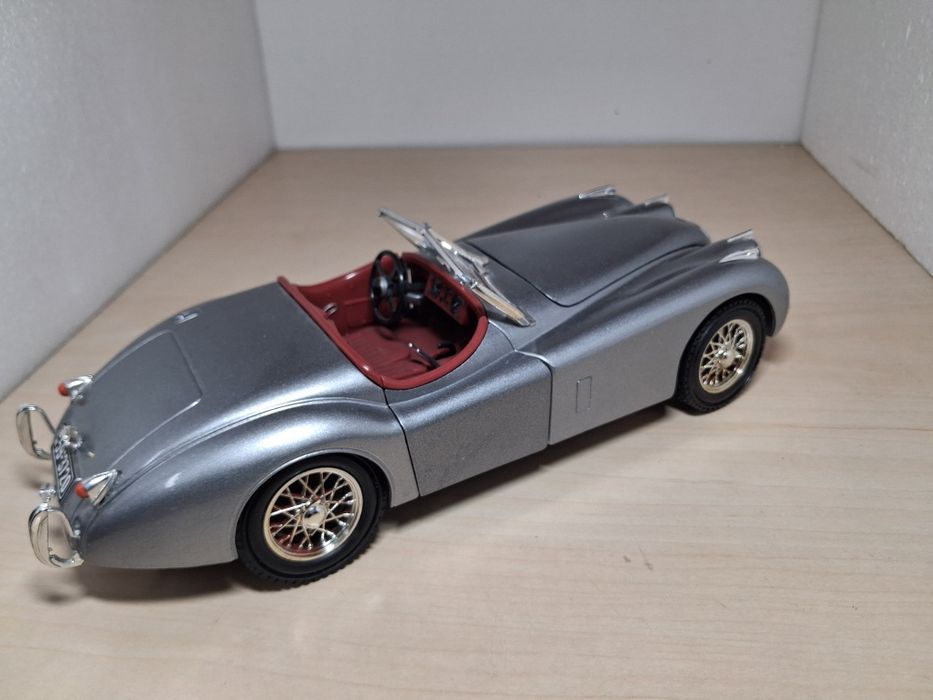 Scara 1:18 jaguar xk120 ertl