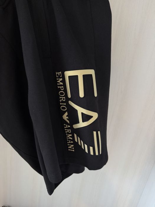Pantaloni scurti Armani - XL