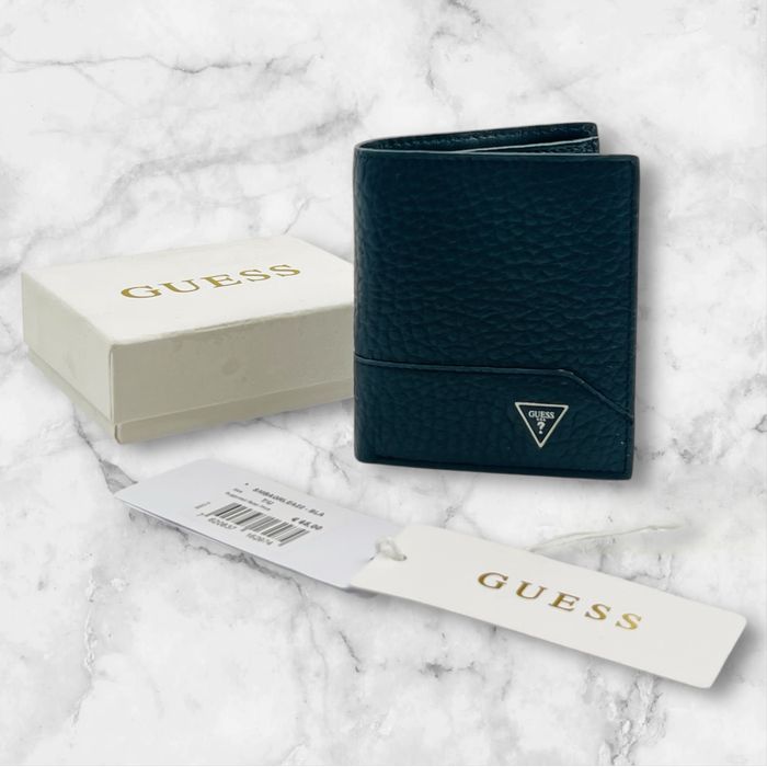 Guess мъжко портмоне ново с етикет