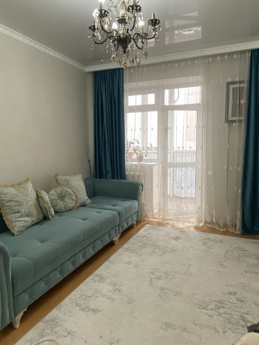 Продам квартиру двухкомнатную.