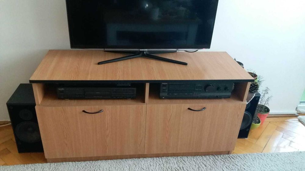 biblioteca moderna + comoda tv led