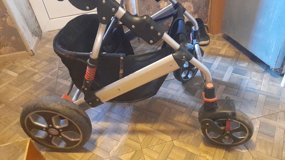 Продам коляску зима -лето