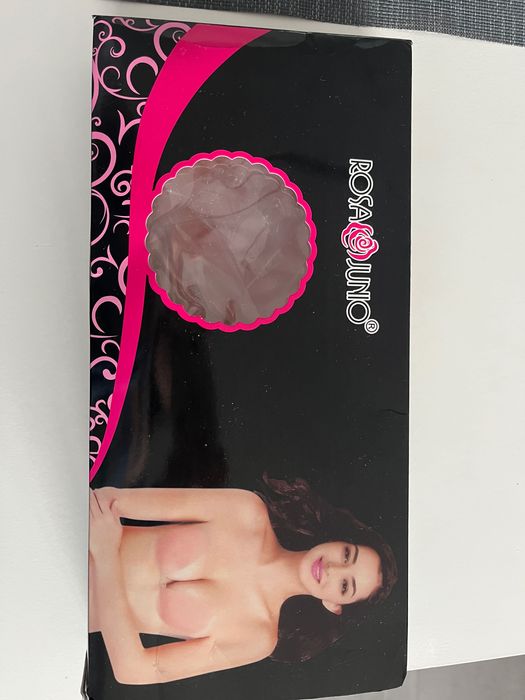 Самозалепващ се сутиен